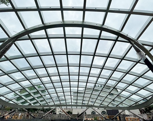 Brand-new canopy at Dupont Station north entrance, completed August 2022