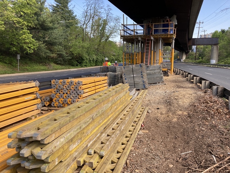 Hammer head construction near Grosvenor Station