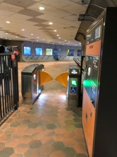 A picture of the faregate.